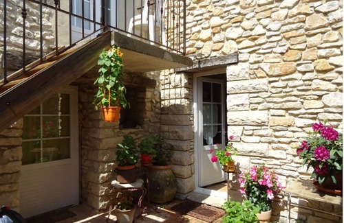 La Rochegiron Cottage | L'Olivier, charming gîte with swimming pool in Provence near Banon