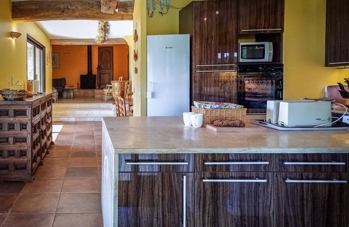 Lorgues Villa | L'Olivier Doux, kids- and dog friendly heatable pool and playground, Lorgues