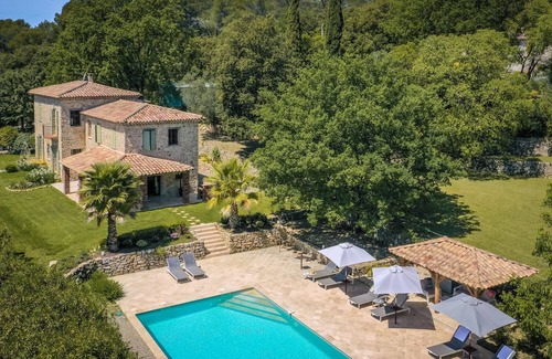 Lorgues Villa | L'Olivier Doux, kids- and dog friendly heatable pool and playground, Lorgues