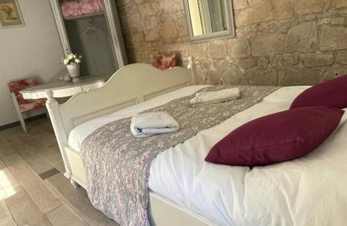Bonneuil-Matours Bed & Breakfast | L'Olivier