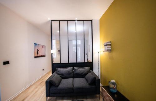 Terreaux - Bat d'argent Apartment | L'Opéra 10 - Beau studio avec balcon - Opéra