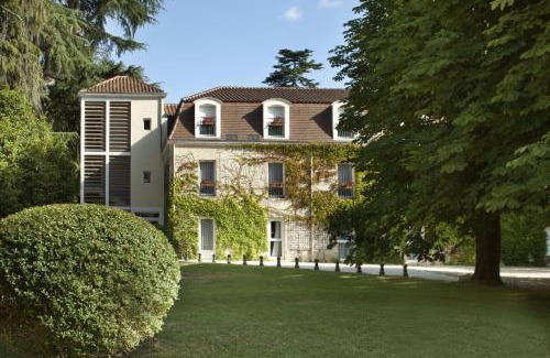 Chancelade Hotel | L'Orangerie du Château des Reynats