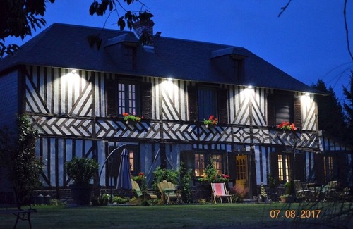 Bonneville-la-Louvet House | L'ORCHARD - double room - living room - TV - DDP included