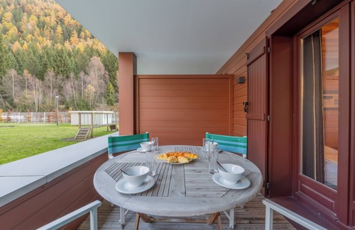 Vallorcine Apartment | l'Ours Bleu B01 - Ski in Ski out, Vallorcine (Argentiere), France