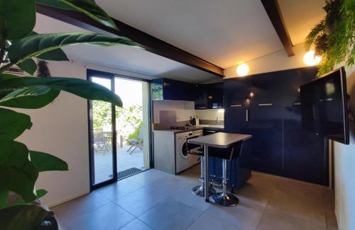 Roquefort-la-Bedoule Apartment | L'OUSTO - Studio avec magnifique Terrasse à 5 min de Cassis