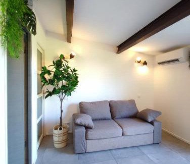 Roquefort-la-Bedoule Apartment | L'OUSTO - Studio avec magnifique Terrasse à 5 min de Cassis