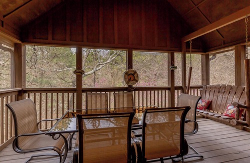 Reeds Spring Cabin | L076, 2Br, 2ba Cabin September Special: Save on Stays 3+ Nts SEE DESC.BELOW