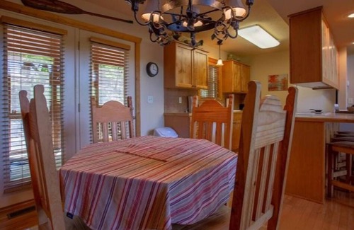 Reeds Spring House | L083, Feel majestic in this stunning 4-bedroom Lodge