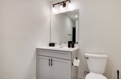 East Stroudsburg Apartment | L311 · The Lack - Full Suite - B11