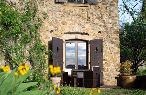 Vienne Apartment | La Bâtie, La Tour: duplex apartment.