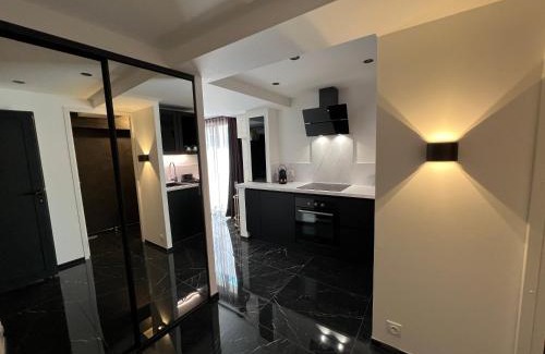 Quartier Vieux Marche-Cathedrale Apartment | La Balnéo