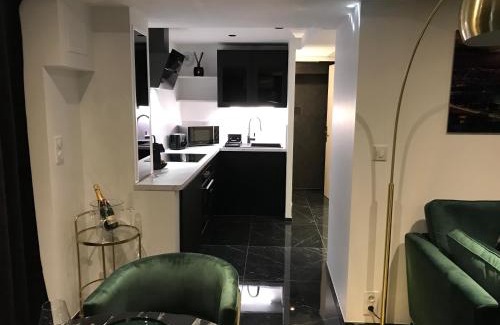 Quartier Vieux Marche-Cathedrale Apartment | La Balnéo