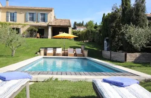 Eyragues Villa | La Bartavelle