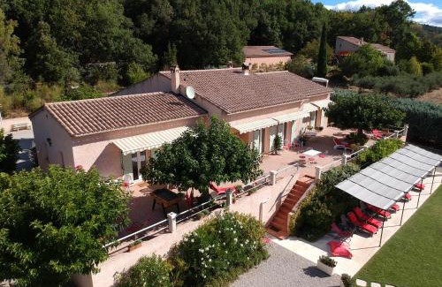 Saint-Julien-d'Asse Bed & Breakfast | La Bastide des Roses