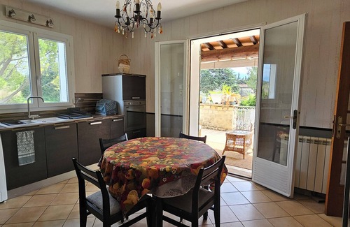 Carpentras Villa | La Bastide des Oliviers Provencal gîte with swimming pool in 1 ha of greenery