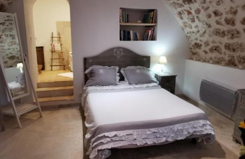 Salernes Apartment | La Bastide du Capelier - Gîte pour 4 personnes avec baignoire balnéothérapie