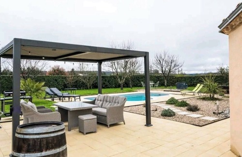 Cours-de-Pile House | La Bastide : Piscine Chauffée, Clim et Pétanque, Animaux Acceptés !