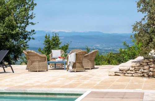 Bonnieux Villa | La Bcasse Heritage Pool Manor