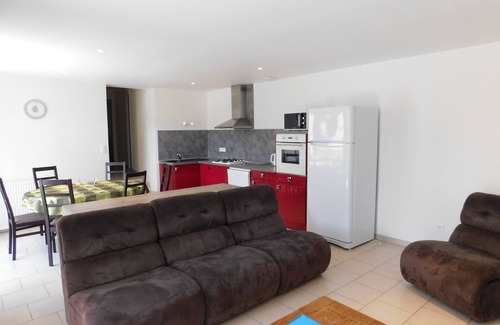 Casteljau Apartment | La Beaume 3-star gîte in southern Ardèche