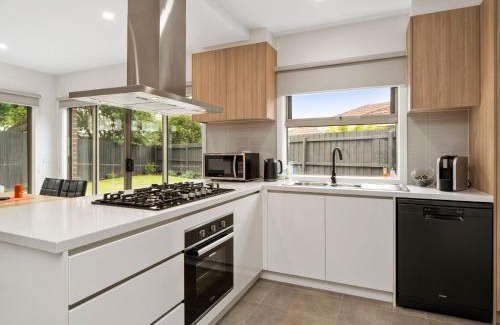 Capel Sound House | La Bella On Allambi