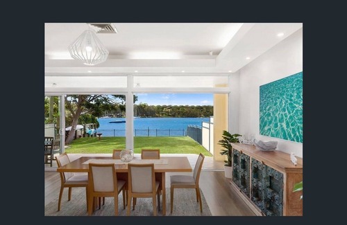 Brightwaters House | La Bella Vista - Stunning absolute waterfront with private jetty