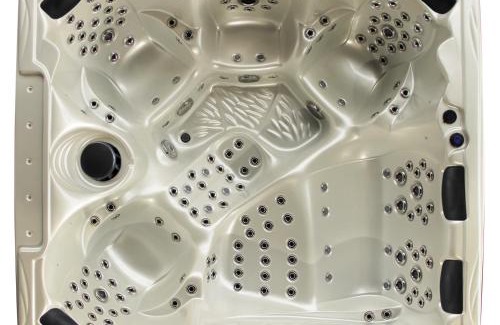 Bonchamp-les-Laval House | La Bellangerie Gîte et Spa