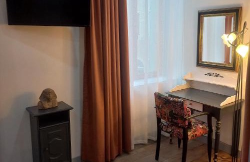 Verdun-sur-le-Doubs Apartment | La belle époque