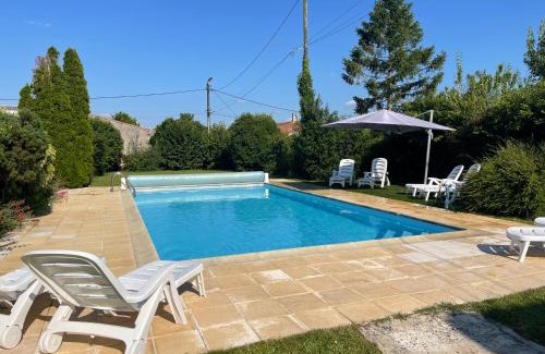 La Croix Comtesse House | La Belle Évasion