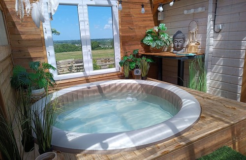 Alincthun Ski Chalet | La Belle brune (with Jacuzzi)