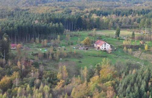 Faucogney-et-la-Mer Bed & Breakfast | "La Belle Chambre" dans une ferme avec etang privé dans la région des Mille Etangs Faucogney-et-La-Mer