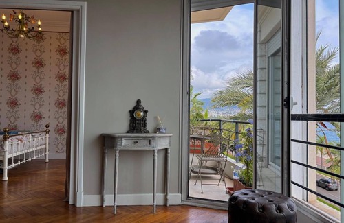 Fabron Apartment | La Belle Fantastic apartment with full sea view, spacious rooms