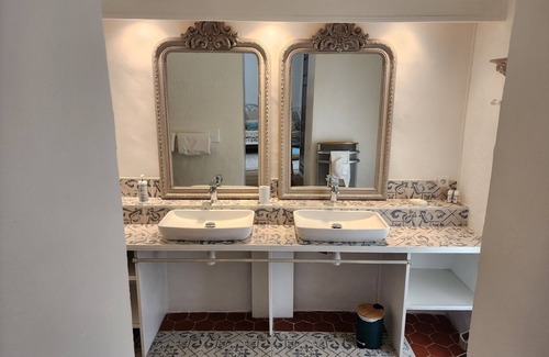 Claviers House | La Belle Histoire