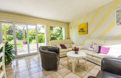 Henon House | La Belle Issue - HENON