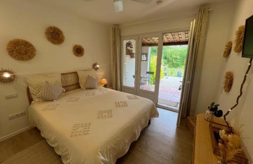 Salernes House | La Belle Rivière