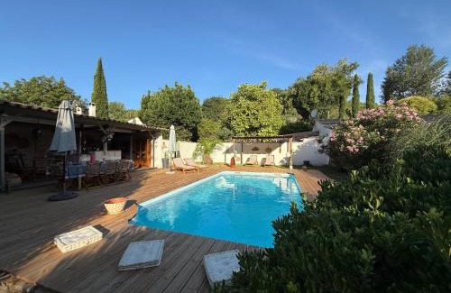 Salernes House | La Belle Rivière