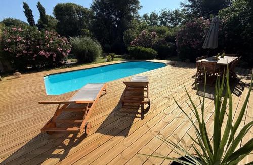 Salernes House | La Belle Rivière