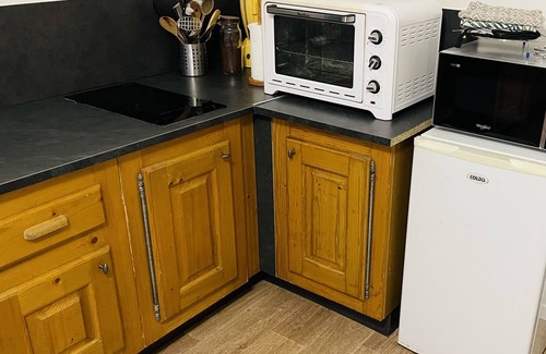 Saint-Paul-sur-Isere Ski Chalet | "La belle savoyarde". Comfortable gite with mountain views. Ideal for recharging your batteries.