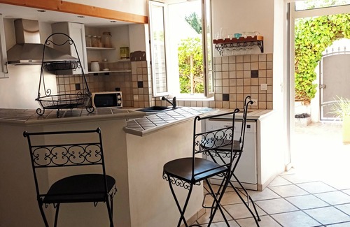 Le Rove House | LA BELLE VIE in PROVENCE between Marseille and Carry-le-Rouet, 5Km from the sea
