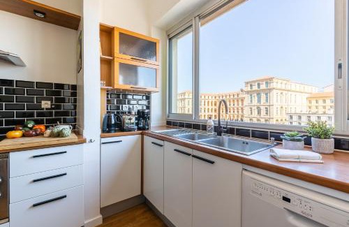 Quartier du Panier Apartment | La Belle Vue - 65m2 au dernier étage avec ascenseur