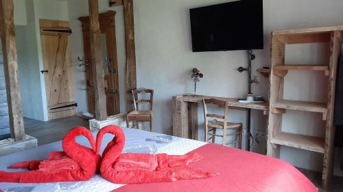 Lucay-le-Male Bed & Breakfast | La BerryCurienne proche du Zoo de Beauval Saint-Aignan avec SDB, WC ET SPA PRIVATIF pour chaque chambre