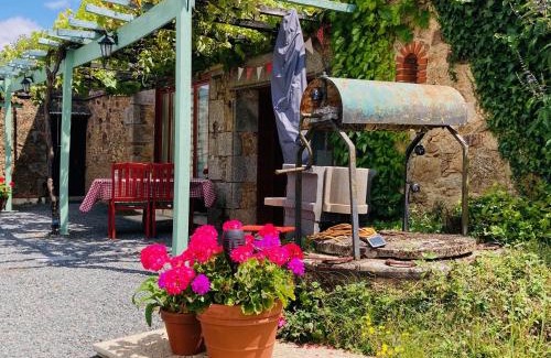 La Chapelle-Saint-Etienne House | La Blatière French Cottages