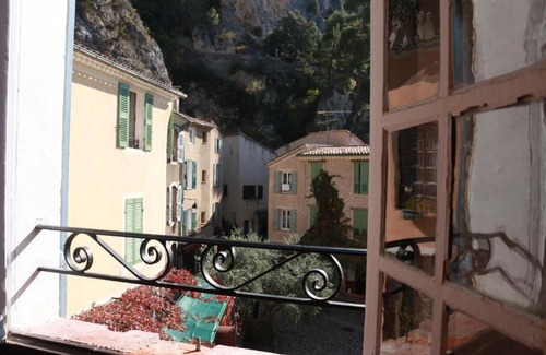 Moustiers-Sainte-Marie Apartment | La Bonne Etoile - The Good Star