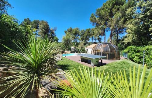 La Valentine House | La Bonne Etoile Marseille ! Hébergement romantique ! Jacuzzi et Piscine chauffée