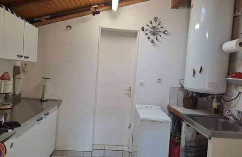 Vielle-Saint-Girons House | La Bouée Rouge: Landes house for 6 people: Lac de Léon, forest and ocean.