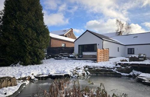 Profondeville House | La Bouverie
