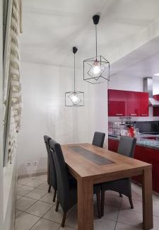 Lille Sud Apartment | La brique rouge - Maison 66 m2 avec 2 chambres