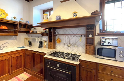 Montelupo Fiorentino Apartment | La Brucina - Holiday apartment 2 shared with pools