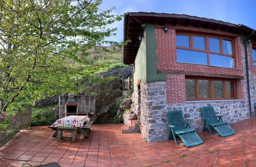 Margolles House | La Cabaña de la Granxa viewpoint house