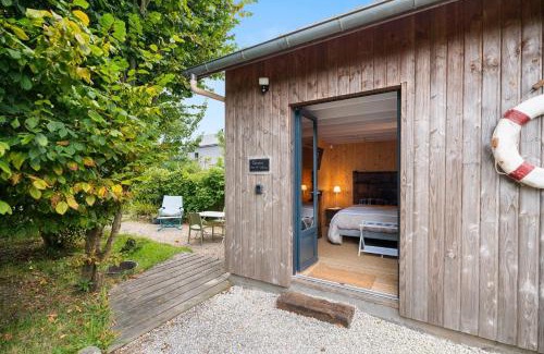 Pleudihen-sur-Rance Bed & Breakfast | La Cabane dans les charmes