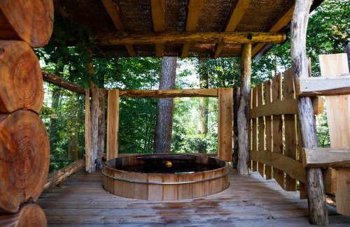 Saint-Louis Ski Chalet | La Cabane de l'Étang du Domaine de la Forestière